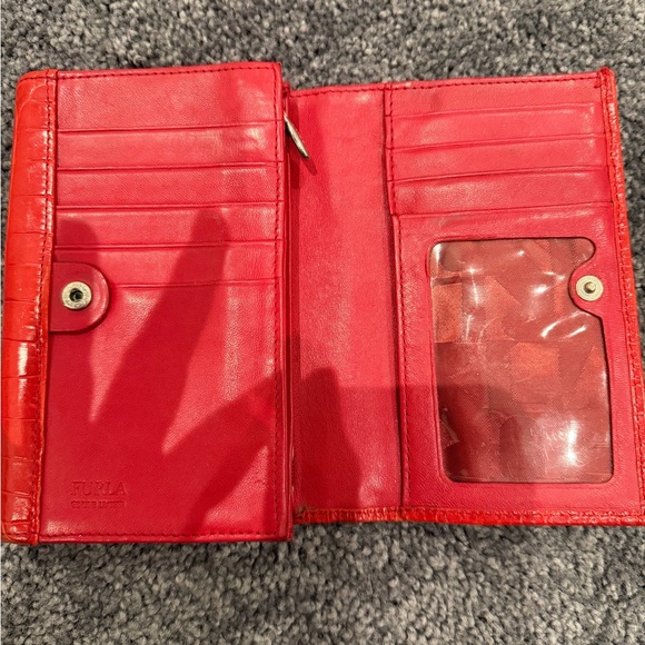Furla Midsize Wallet - Picture 3 of 5
